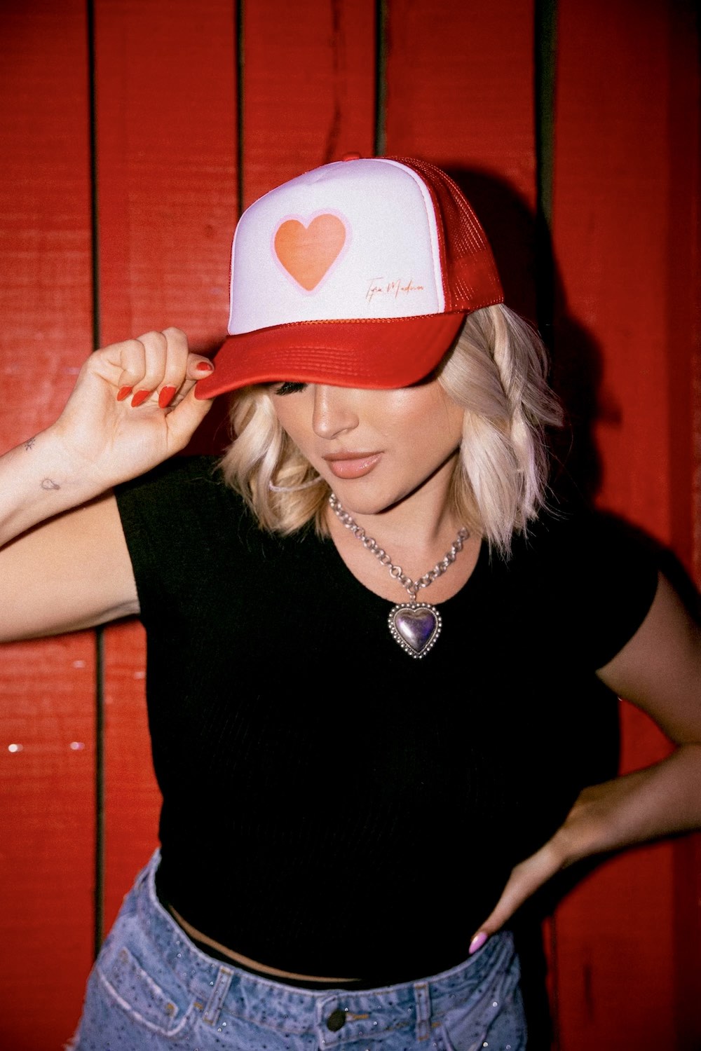 Tyra_Madison_-_hey_heart_trucker_hat_-_tyramadisonmerch.com